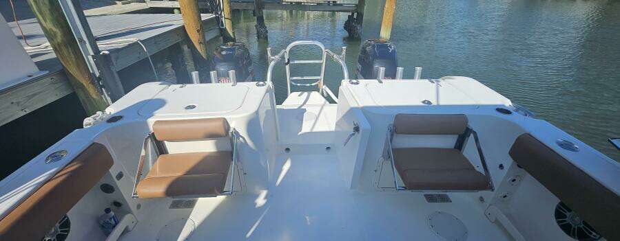 2008 World Cat 320 EC