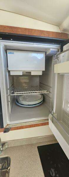 2008 World Cat 320 EC