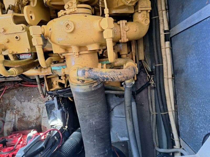 1985 Sea Ray 390 Express Cruiser