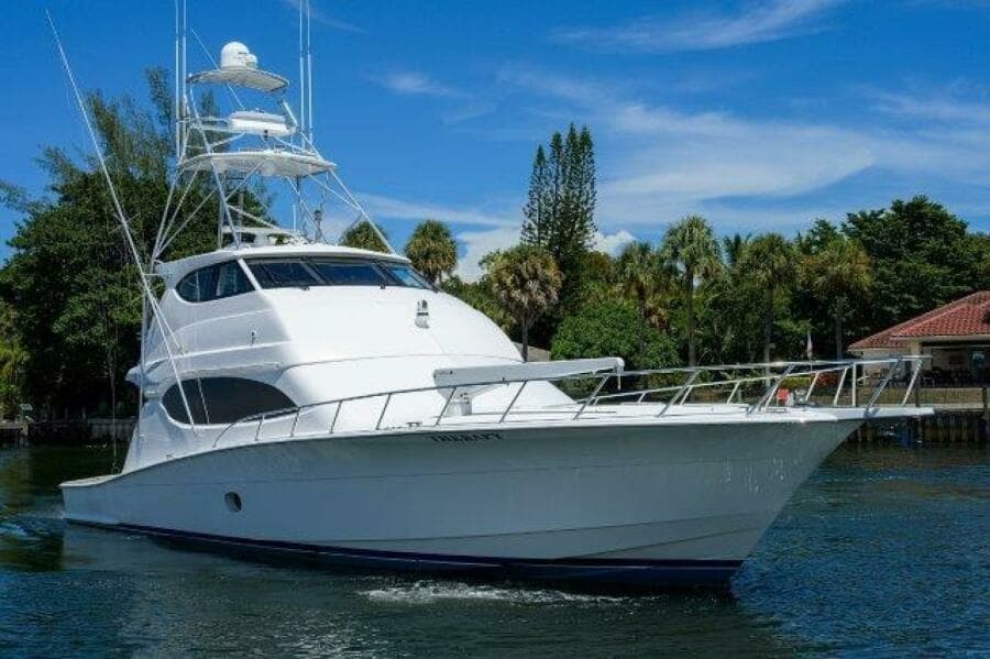 2005 Hatteras 68 Convertible