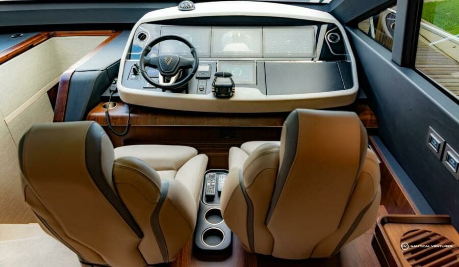 2023 Fairline Phantom 65