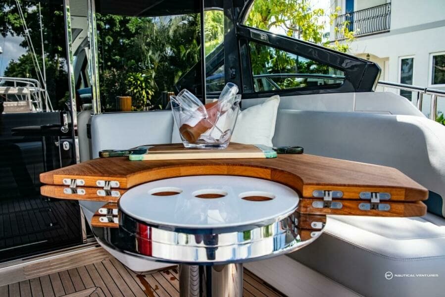 2023 Fairline Phantom 65