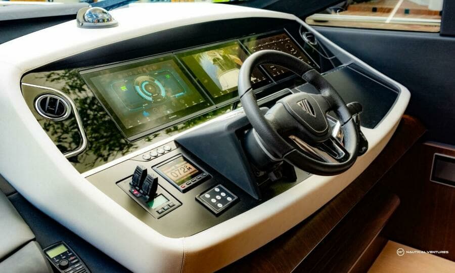 2023 Fairline Phantom 65