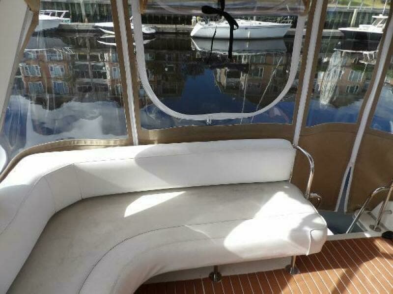 1993 Sea Ray 370 Sedan Bridge