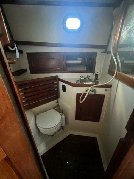 1986 Pacific Seacraft 37