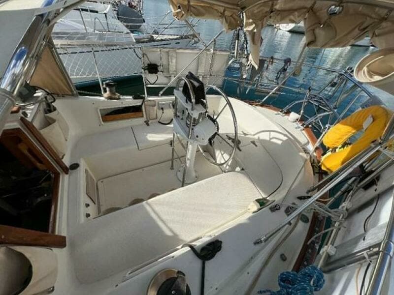 1986 Pacific Seacraft 37