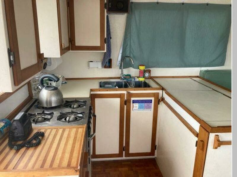 1984 Duffy Flybridge Cruiser