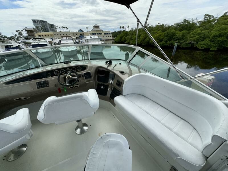 1999 Carver 450 Pilothouse