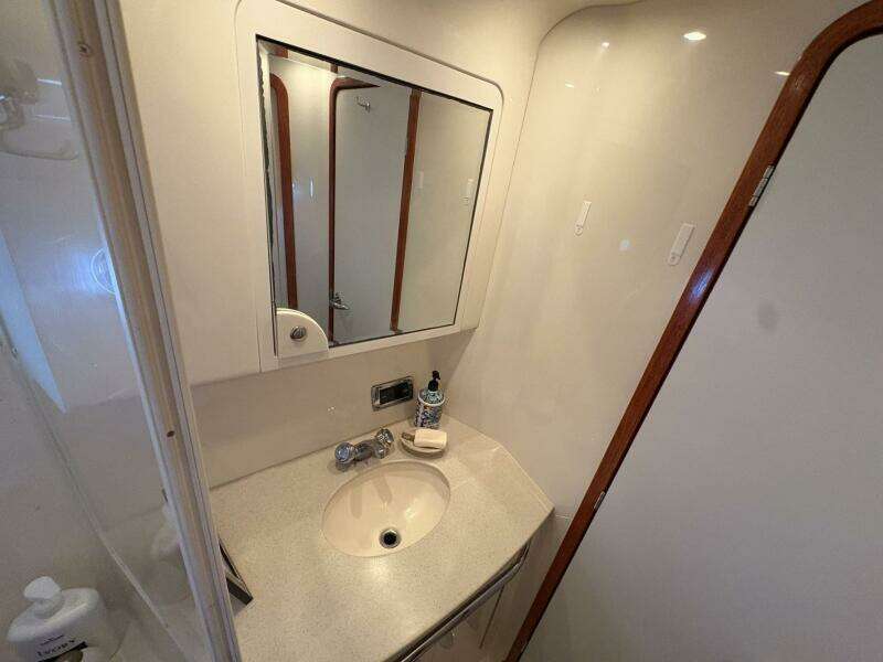 2002 Sea Ray 480 Motor Yacht