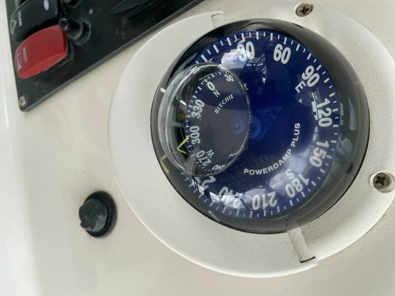 1997 Custom 31 Center Console Pullin Drag