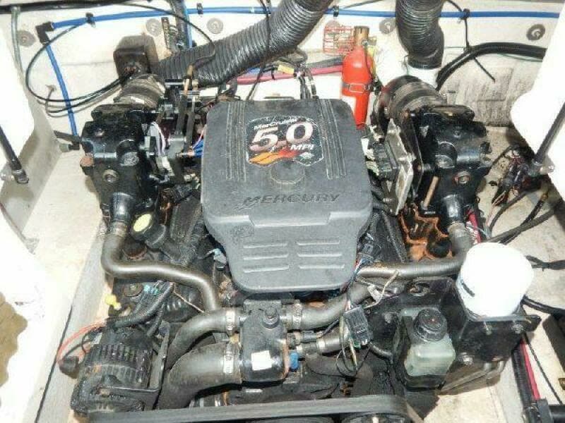 2004 Sea Ray 240 Sundeck