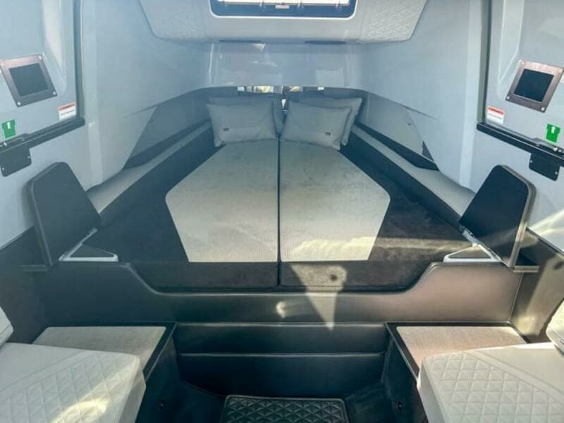 2024 Brabus Shadow 900XC