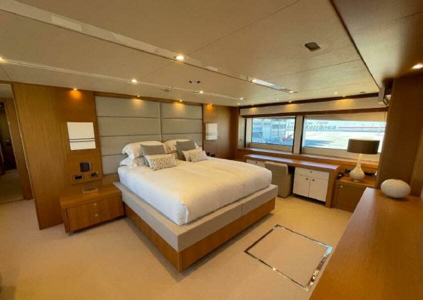 2013 Sunseeker 115