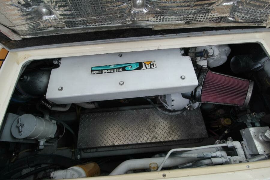 Albemarle 32 Engine Room