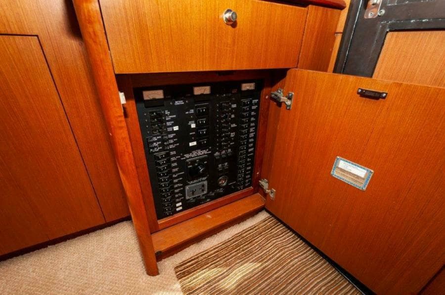 1998 Ocean Yachts 48 Super Sport Breakers