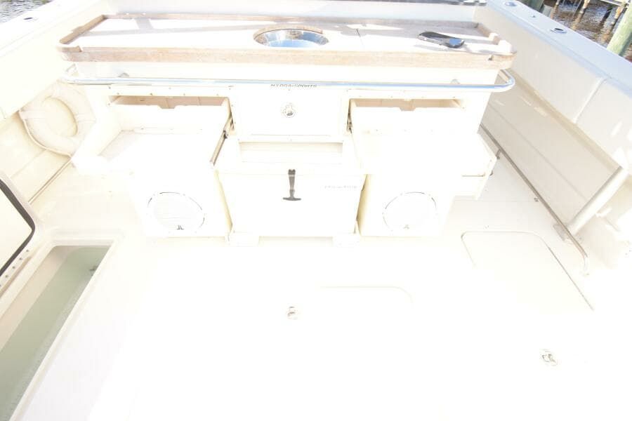 2012 42 Hydra-Sports SF - A Salt Weapon - Cockpit