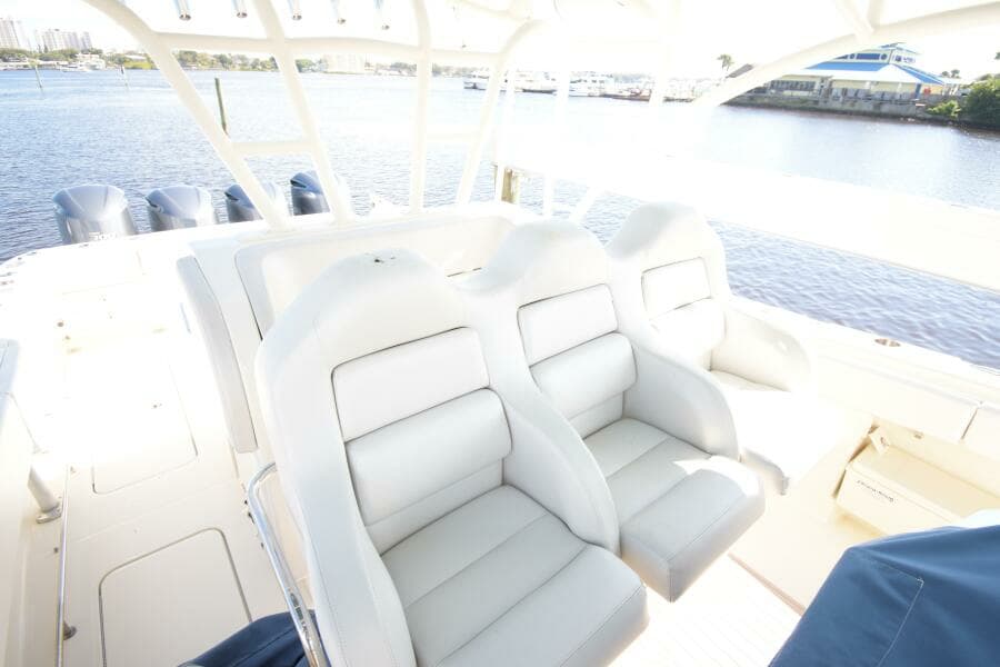 2012 42 Hydra-Sports SF - A Salt Weapon - Helm Seating