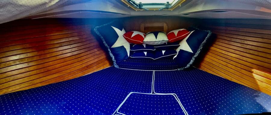 2004 Hinckley Talaria 29R