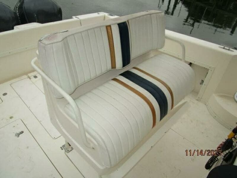 34' Intrepid helm benchseat