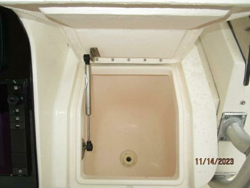 34' Intrepid helm icebox