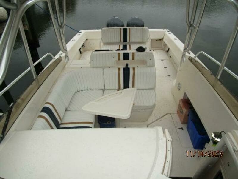 34' Intrepid upper deck