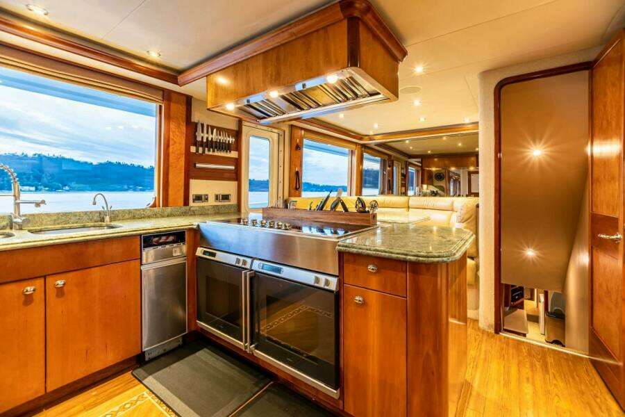 2002 Westport Westport 130