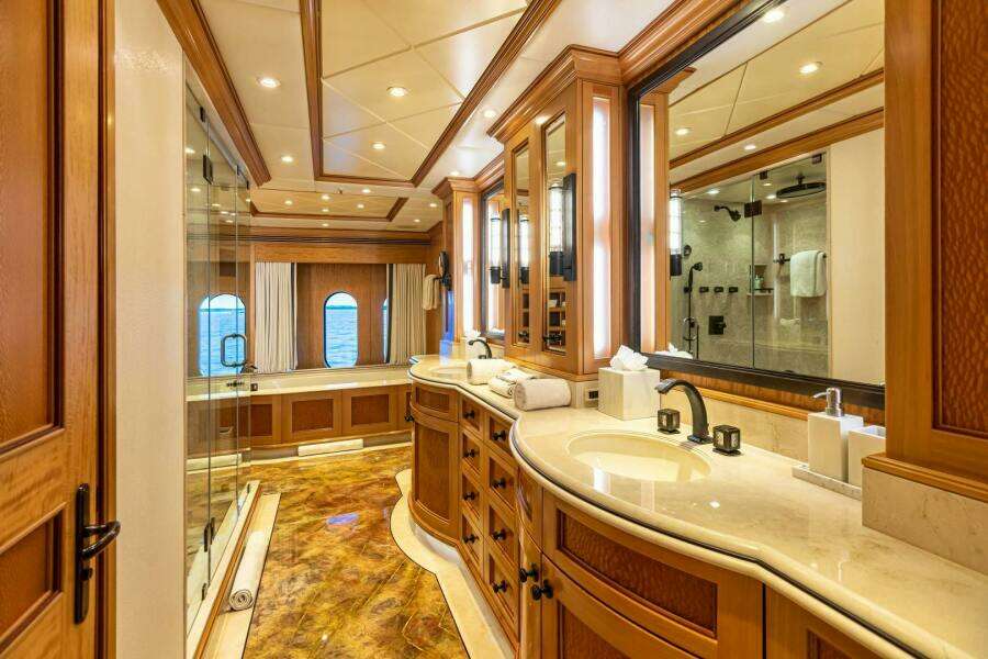 2009 Trinity Yachts Custom