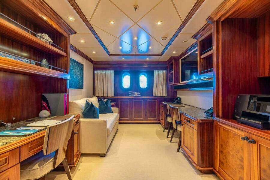 2009 Trinity Yachts Custom