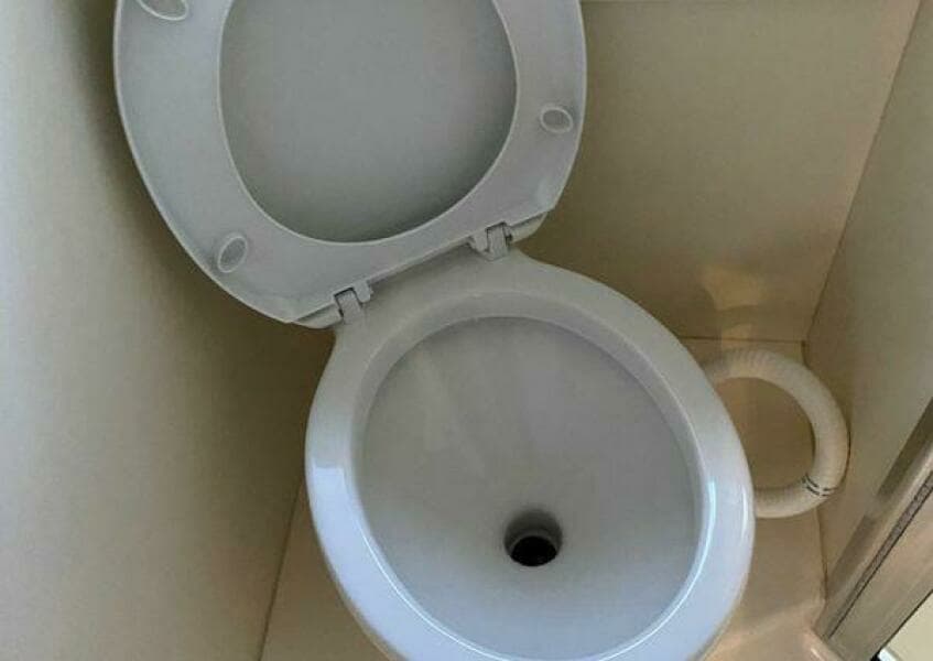 2002 Silverton 330 Sport Bridge