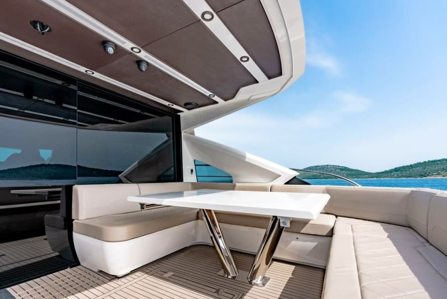 2019 Fairline 