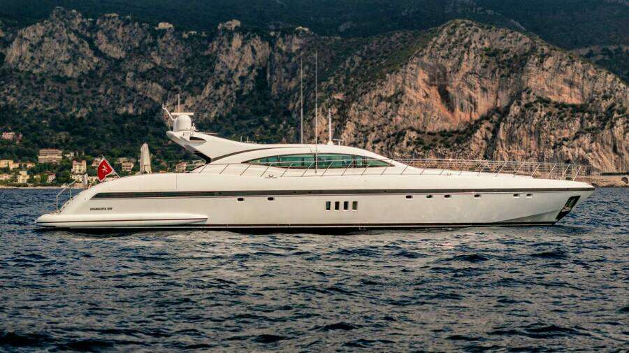 2013 Overmarine Mangusta 108