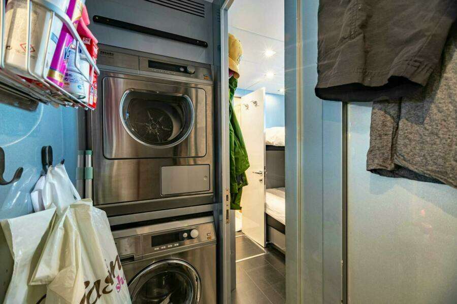 2013 Overmarine Mangusta 108