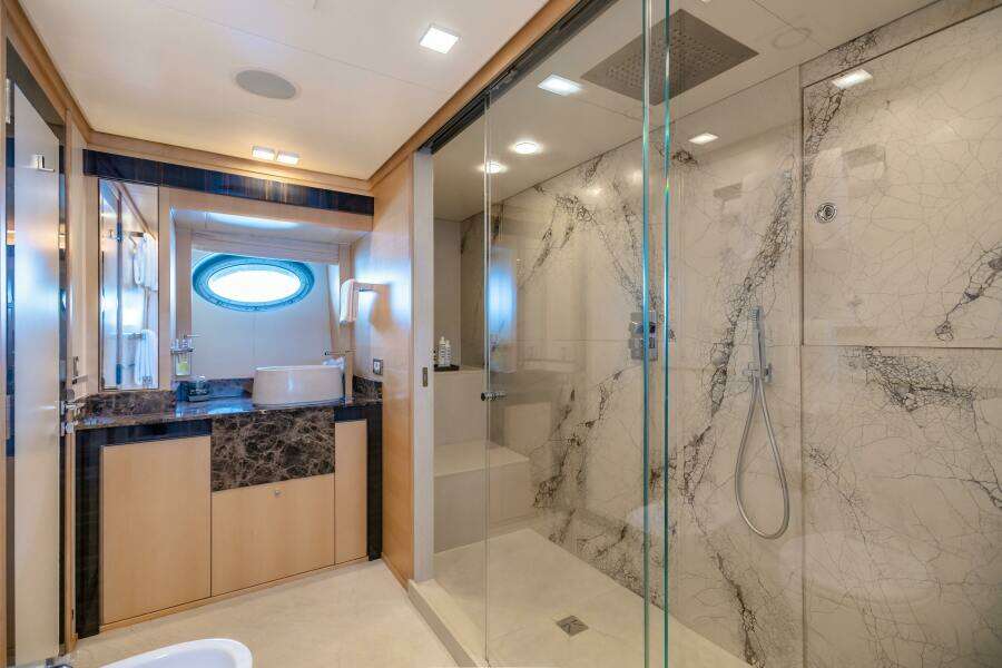 2009 Palmer Johnson Palmer Johnson 120