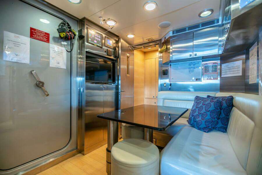 2009 Palmer Johnson Palmer Johnson 120