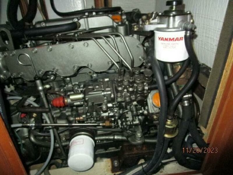 41' Hunter auxiliary1