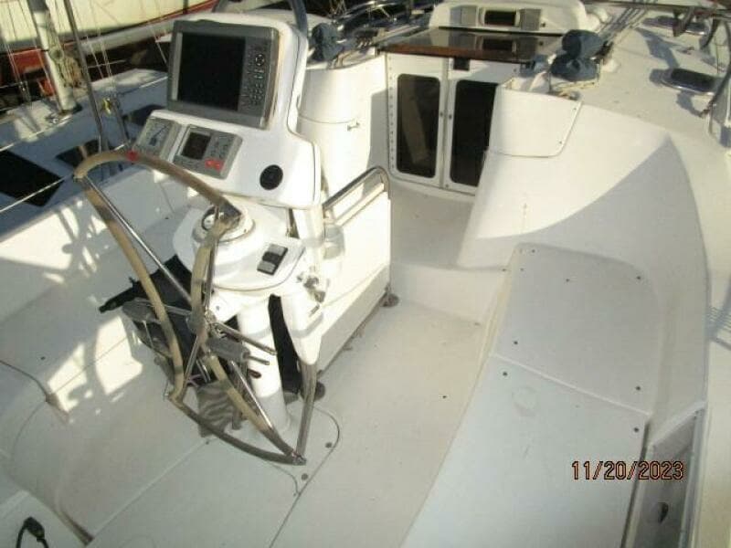 41' Hunter cockpit forward1