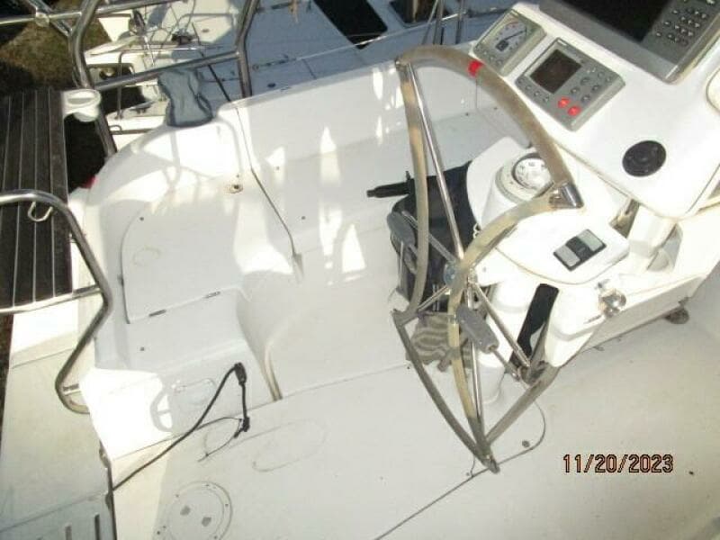 41' Hunter cockpit port