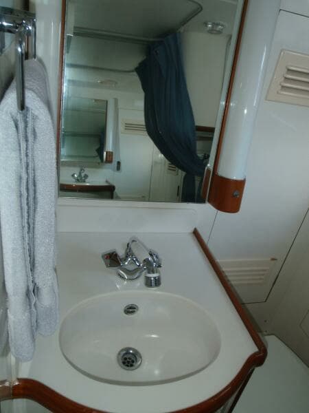 1986 Deerfoot 74 Pilothouse