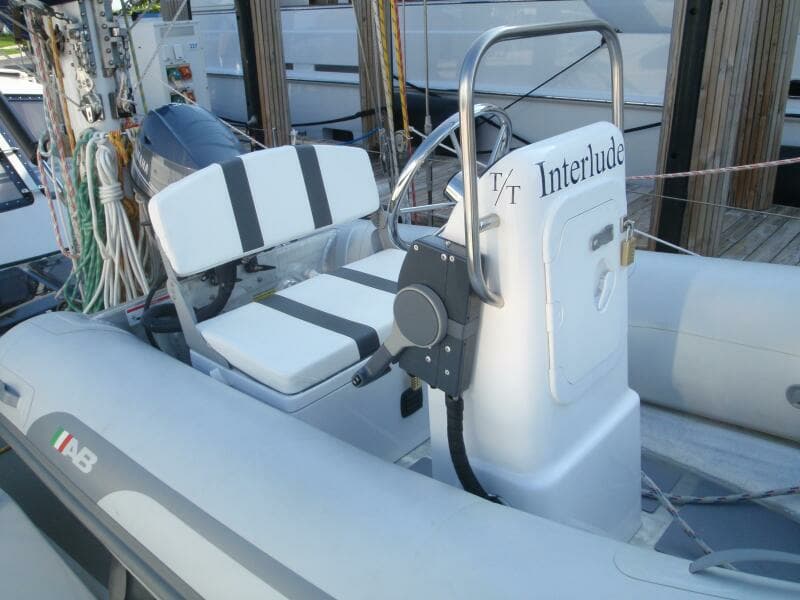 1986 Deerfoot 74 Pilothouse