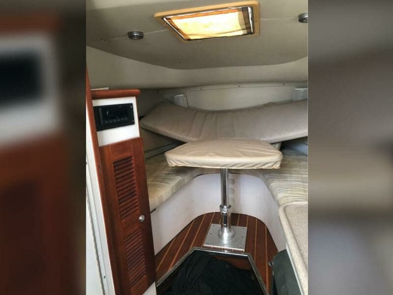 2004 Pursuit 3070 Offshore Express