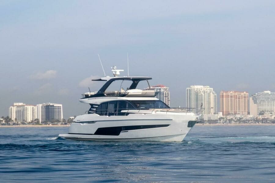 2024 Fairline Squadron 68