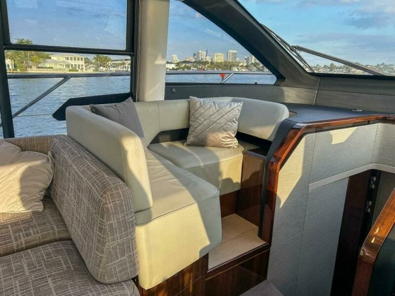 2024 Fairline Squadron 68