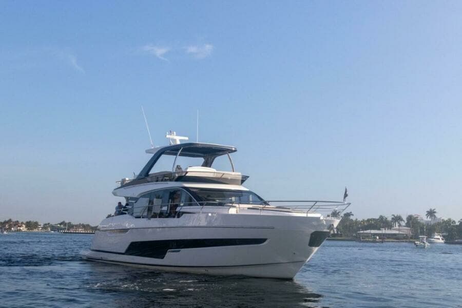 2024 Fairline Squadron 68
