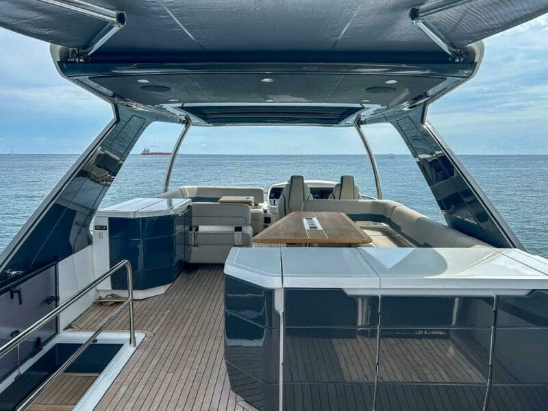 2024 Fairline Squadron 68