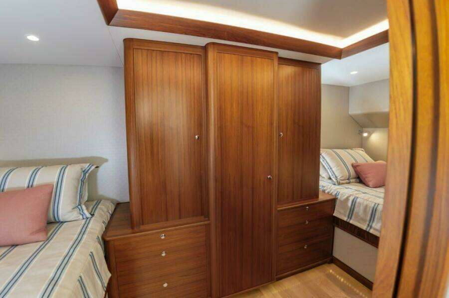 9c594566 B14e 47fa Acc7 732924670e78