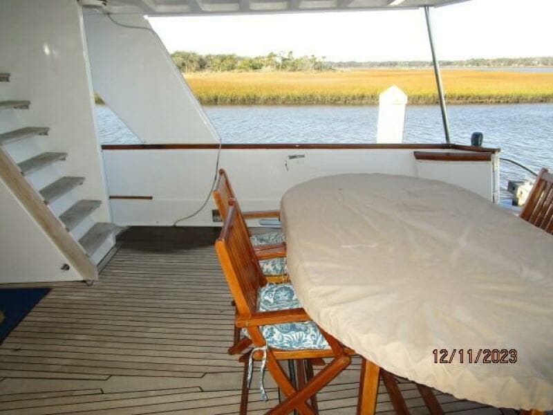 72' DeFever aftdeck starboard
