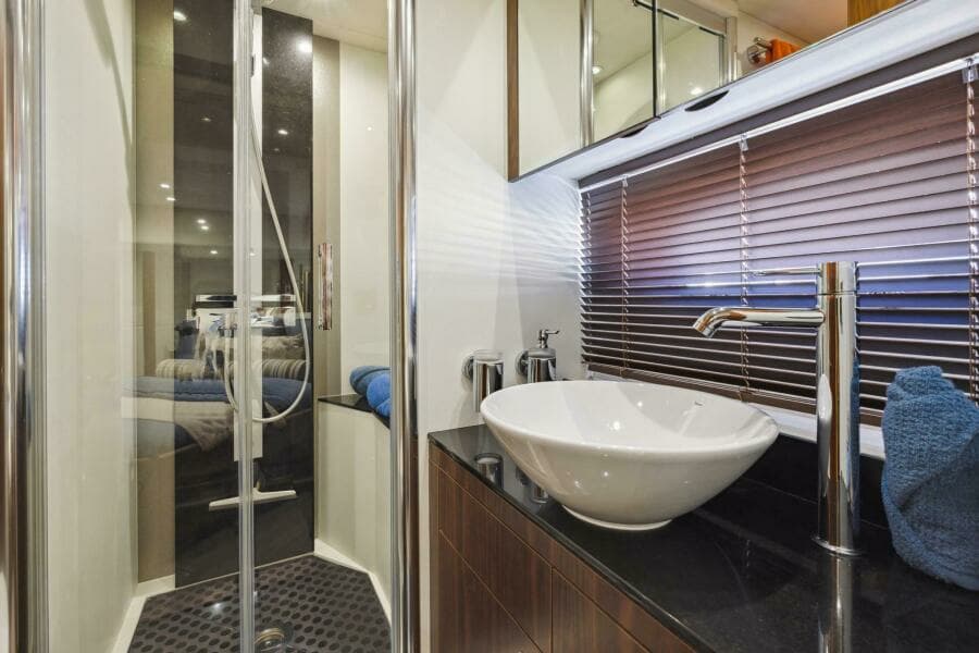 2014 Sunseeker Manhattan 73