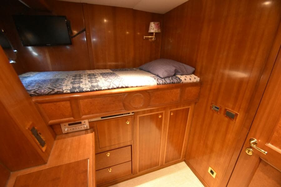 2006 Farmont 70 Expedition Yacht