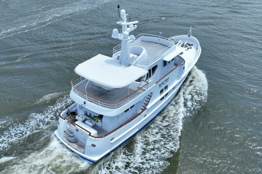 2006 Farmont 70 Expedition Yacht