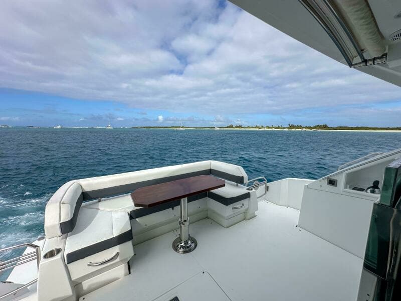 2019 Cruisers Yachts 50 Cantius